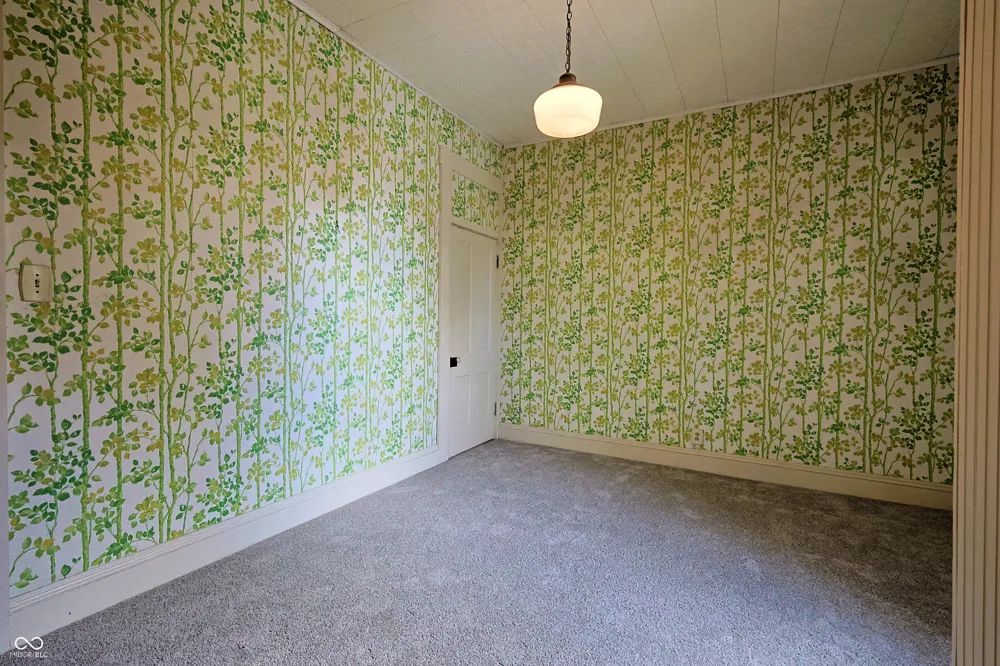 342 High Street Hope, IN 47246