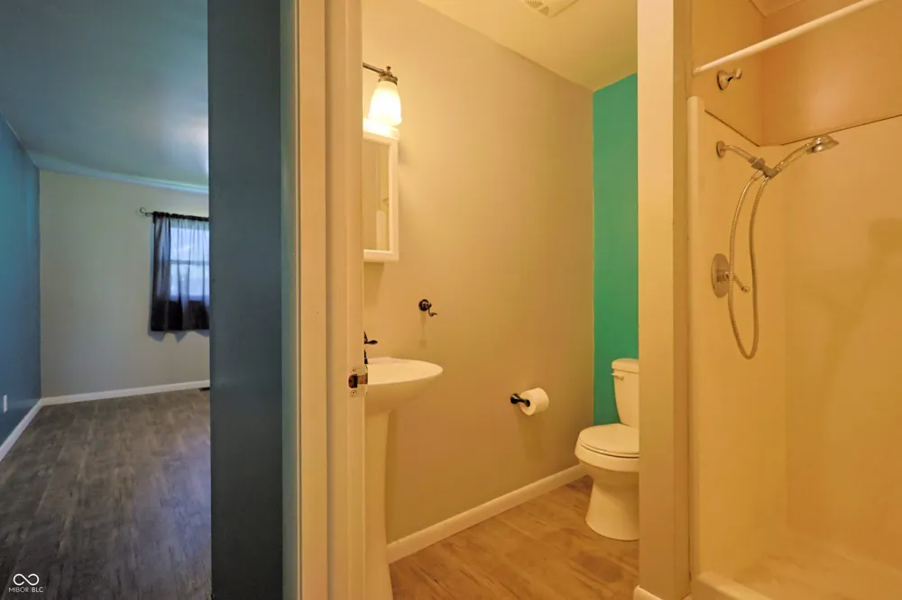 342 High Street Hope, IN 47246