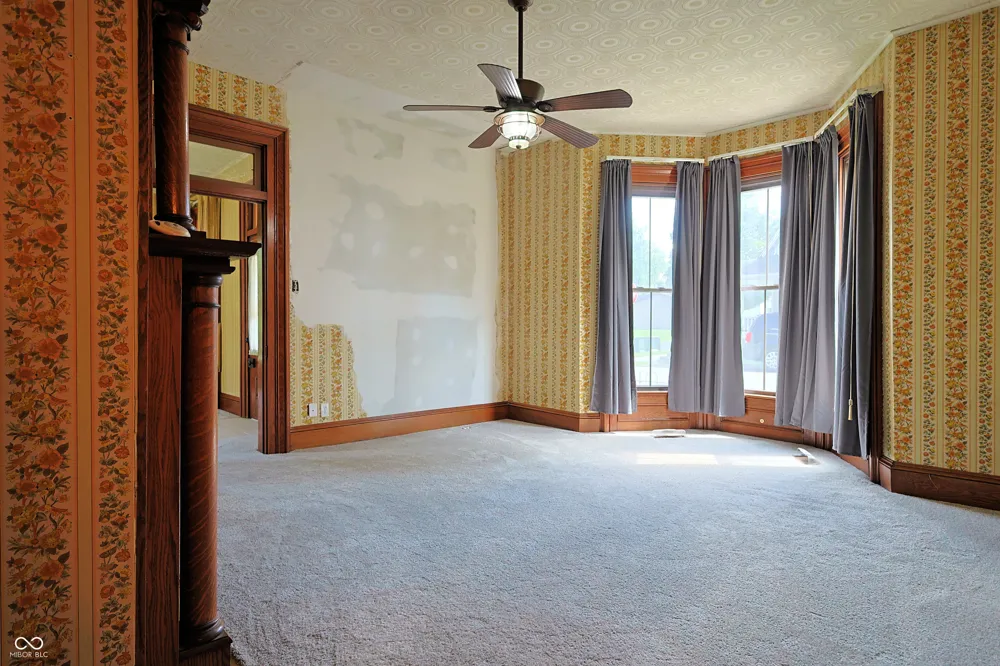 342 High Street Hope, IN 47246