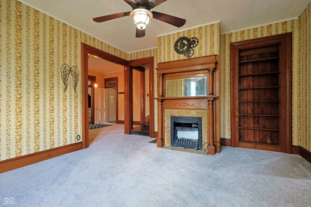 342 High Street Hope, IN 47246