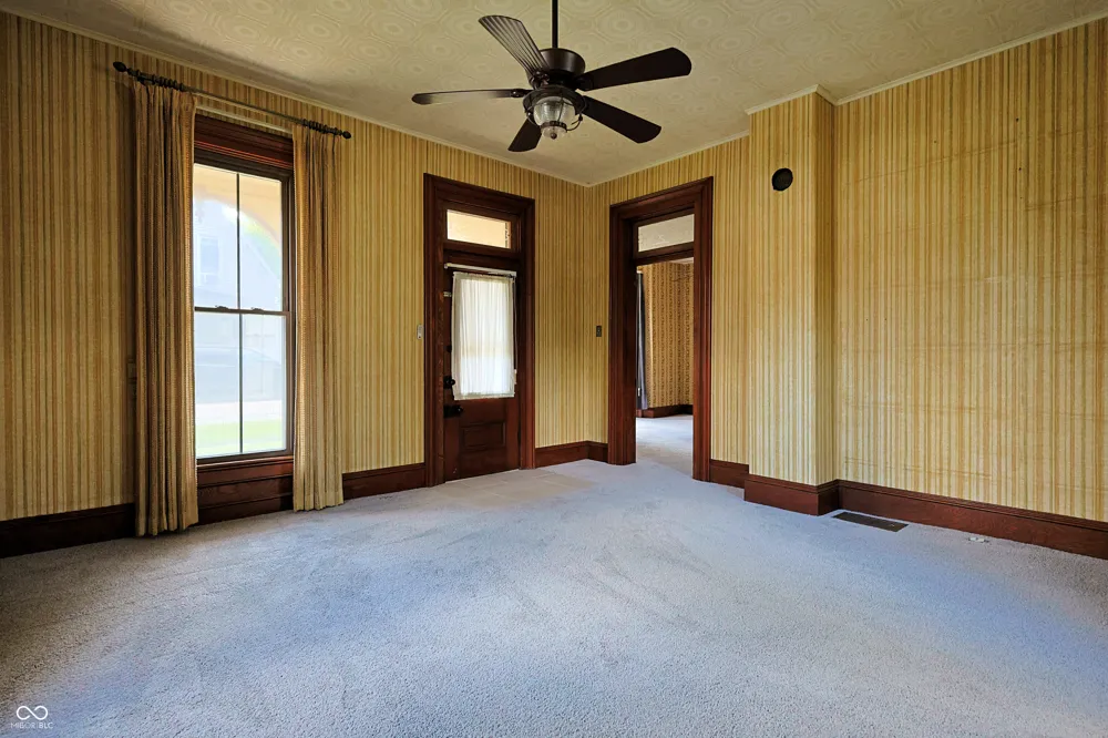 342 High Street Hope, IN 47246