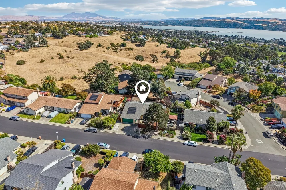 418 Larkin Drive Benicia, CA 94510