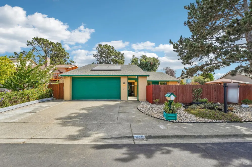 418 Larkin Drive Benicia, CA 94510