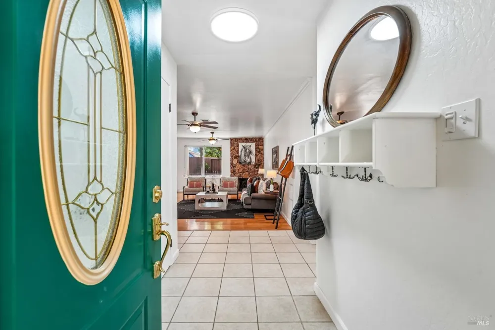 418 Larkin Drive Benicia, CA 94510