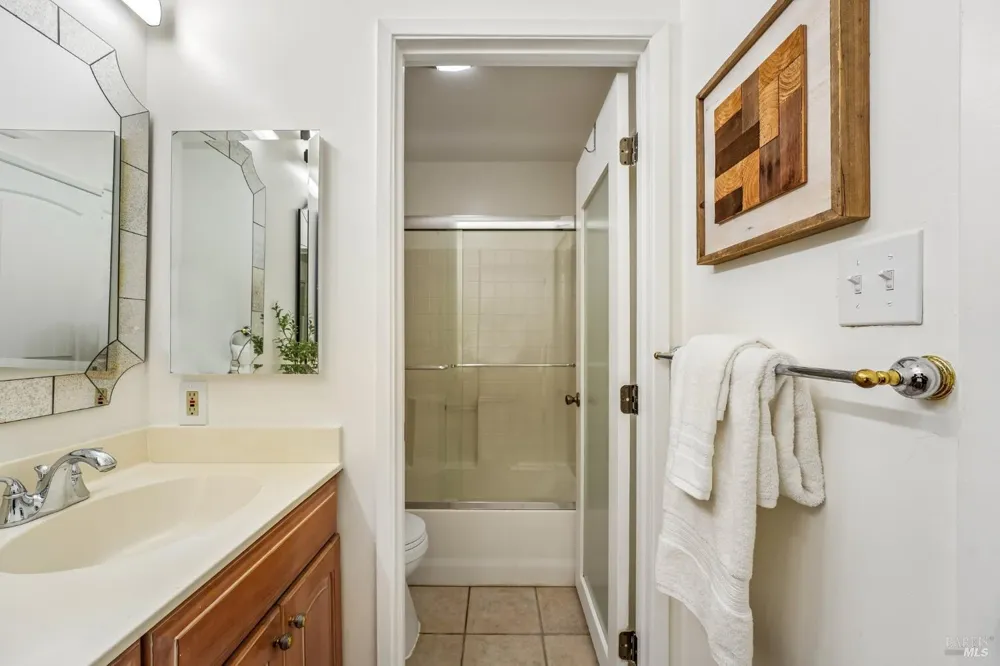 418 Larkin Drive Benicia, CA 94510