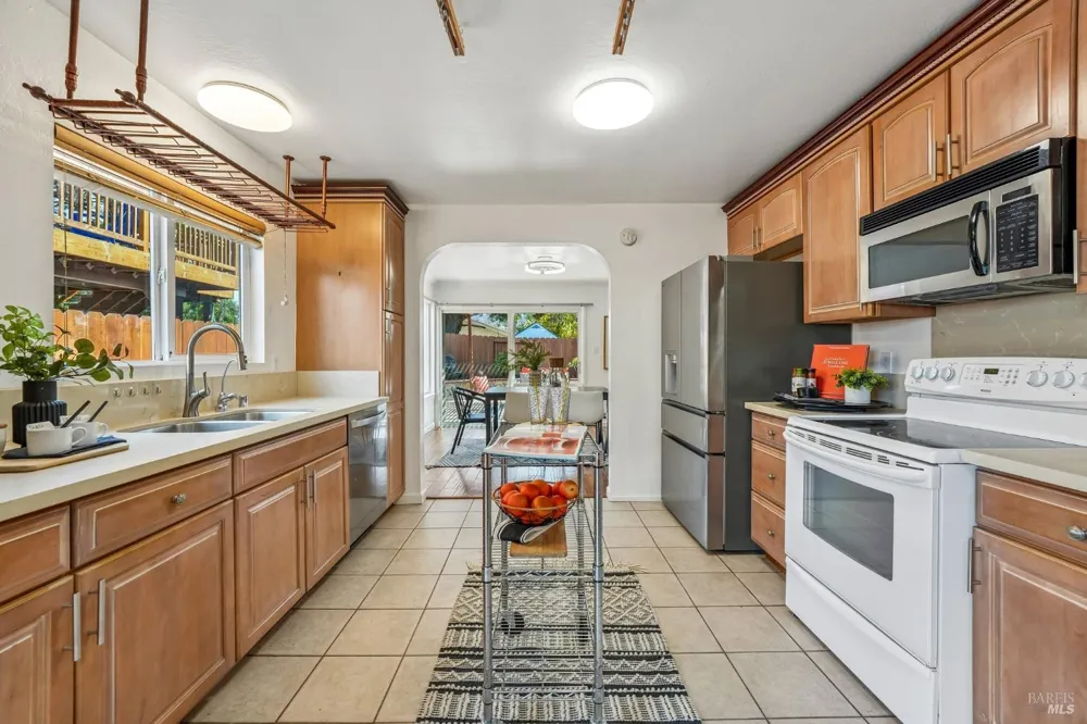 418 Larkin Drive Benicia, CA 94510