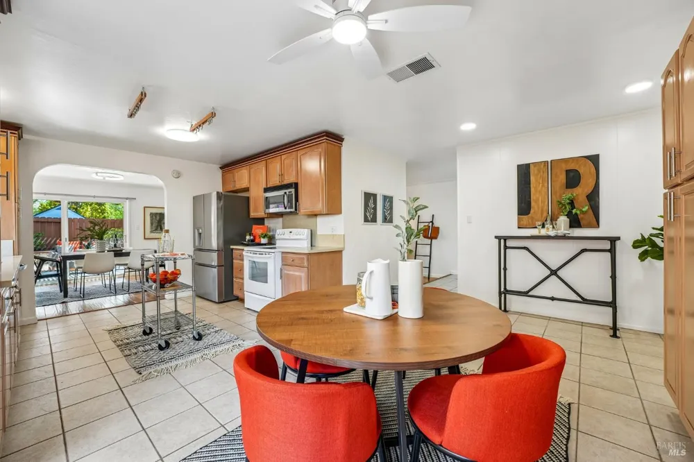 418 Larkin Drive Benicia, CA 94510