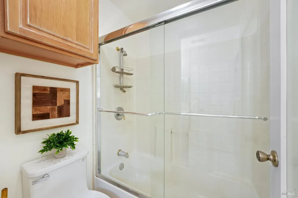 418 Larkin Drive Benicia, CA 94510