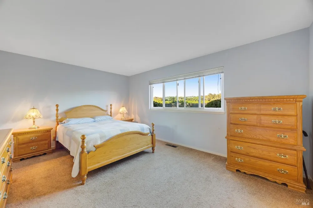 5812 Mathilde Drive Windsor, CA 95492