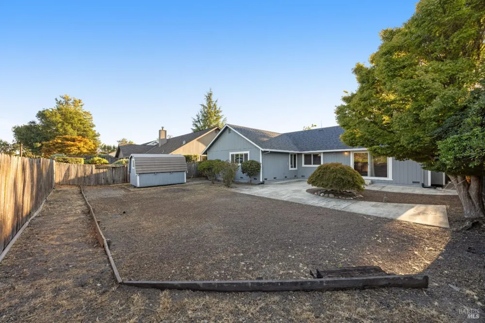 5812 Mathilde Drive Windsor, CA 95492
