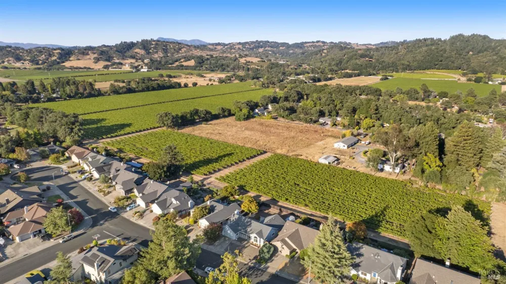 5812 Mathilde Drive Windsor, CA 95492