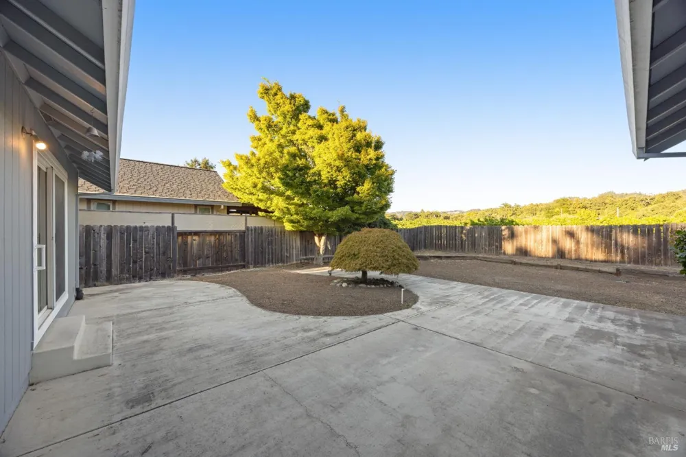 5812 Mathilde Drive Windsor, CA 95492