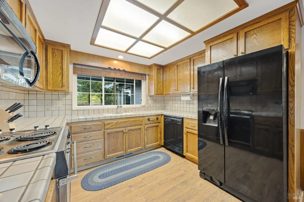 5812 Mathilde Drive Windsor, CA 95492