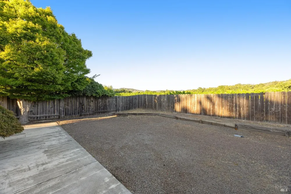5812 Mathilde Drive Windsor, CA 95492