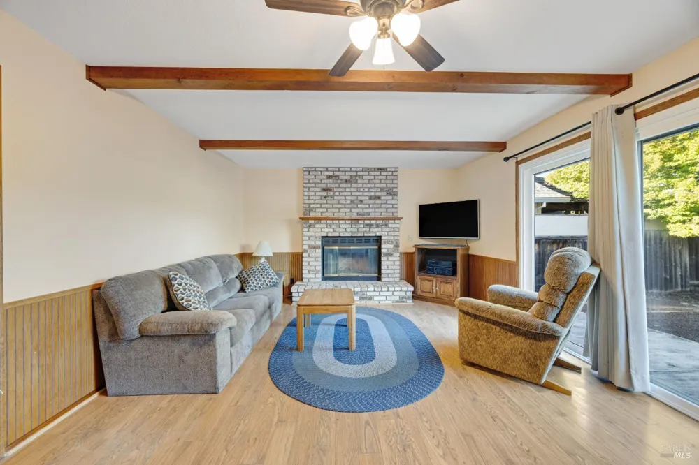 5812 Mathilde Drive Windsor, CA 95492