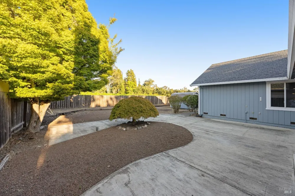 5812 Mathilde Drive Windsor, CA 95492