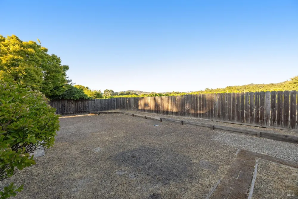 5812 Mathilde Drive Windsor, CA 95492