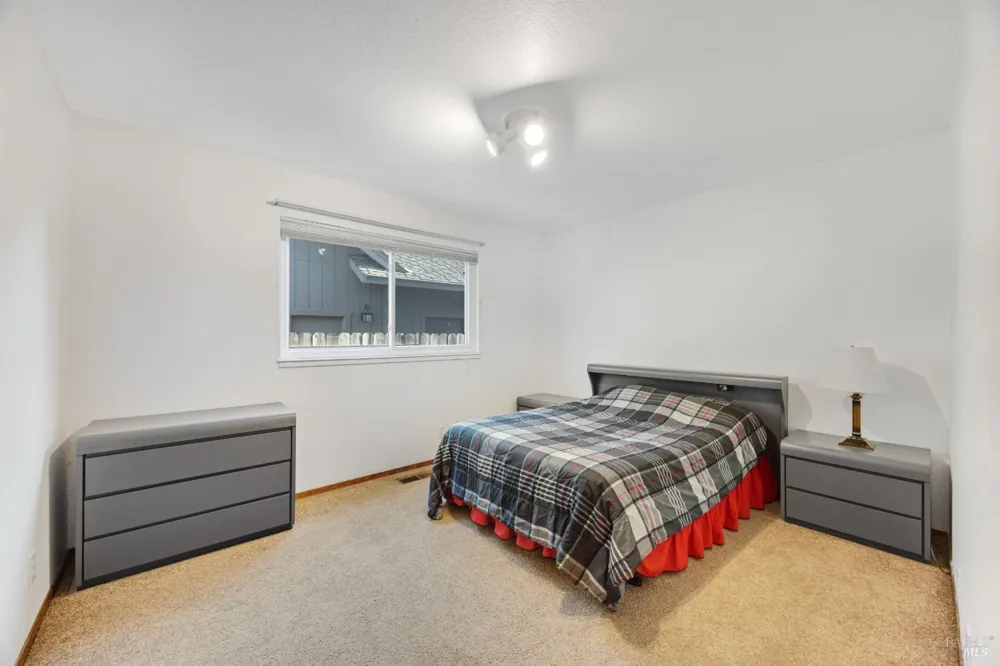 5812 Mathilde Drive Windsor, CA 95492