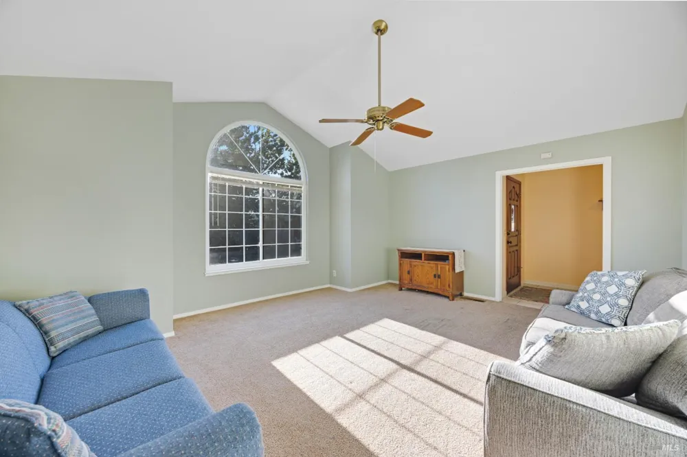 5812 Mathilde Drive Windsor, CA 95492