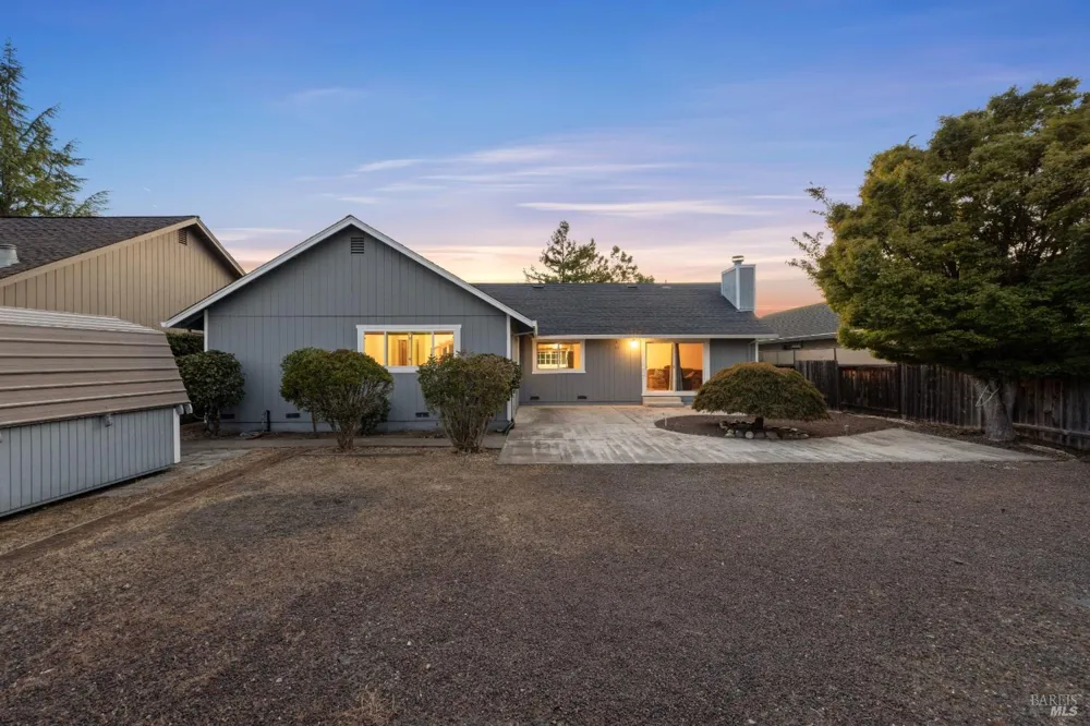 5812 Mathilde Drive Windsor, CA 95492