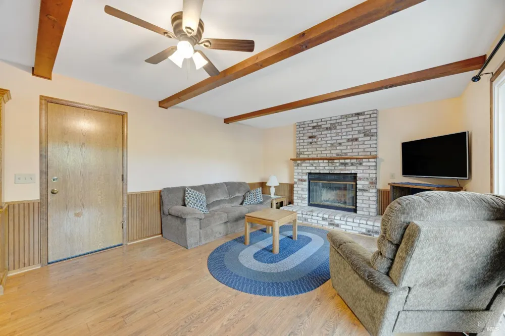 5812 Mathilde Drive Windsor, CA 95492