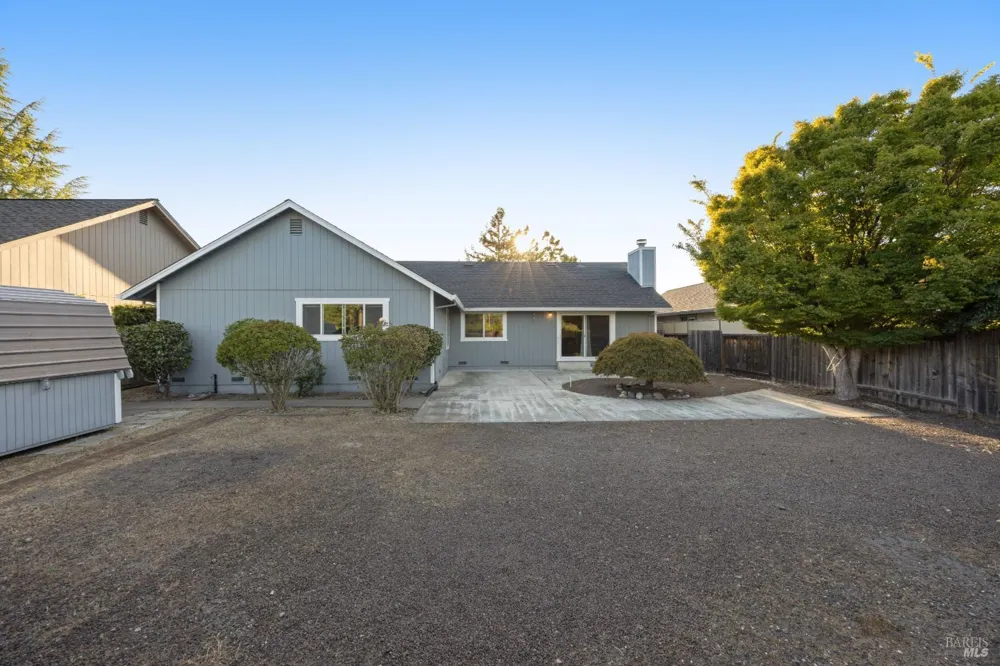 5812 Mathilde Drive Windsor, CA 95492