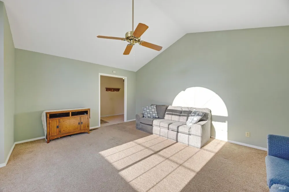 5812 Mathilde Drive Windsor, CA 95492