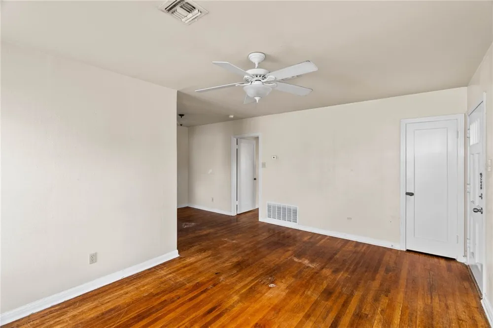 503 E Henderson Street Bishop, TX 78343