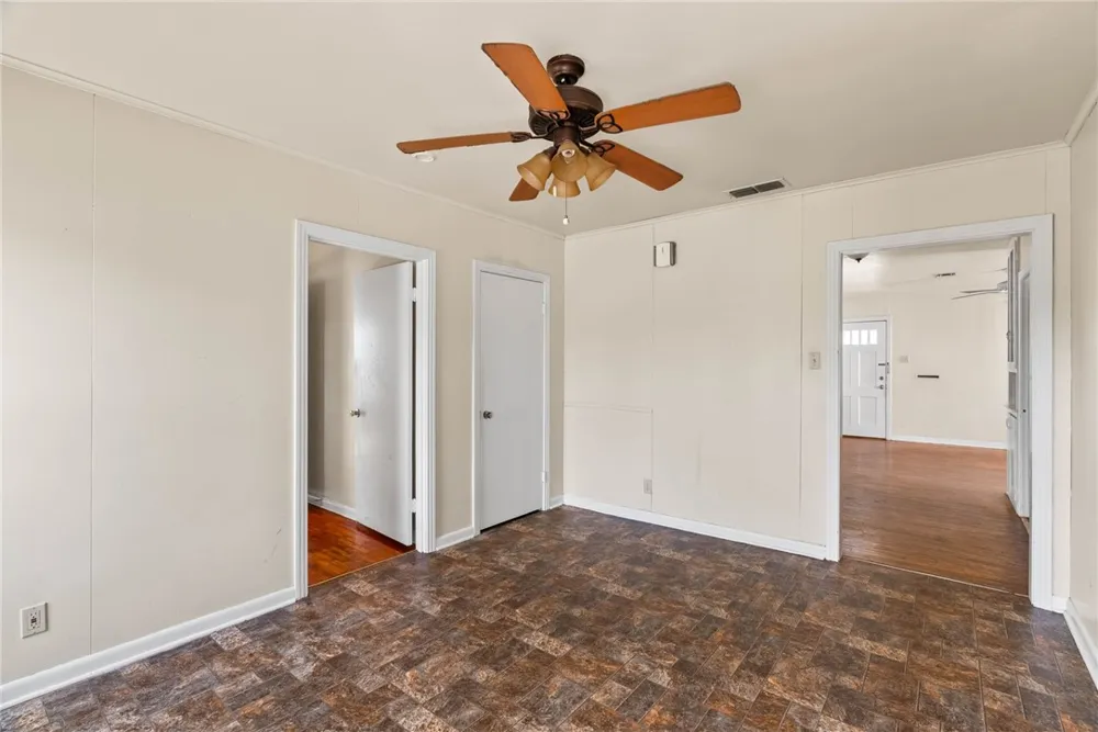 503 E Henderson Street Bishop, TX 78343