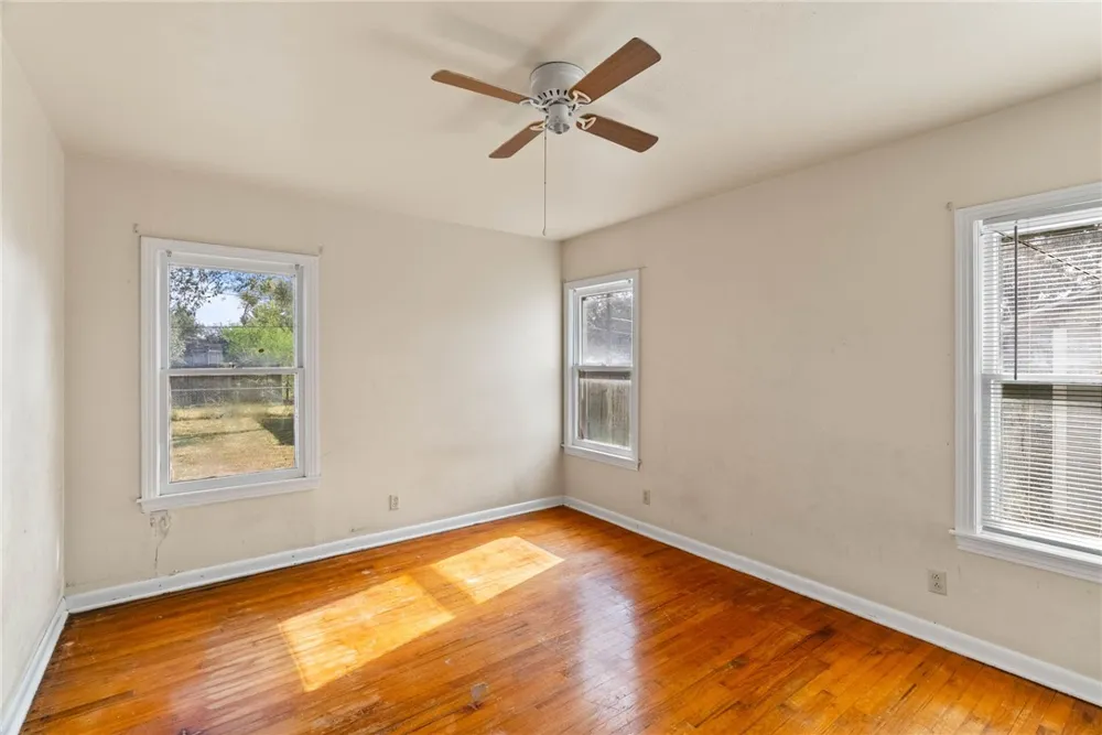 503 E Henderson Street Bishop, TX 78343