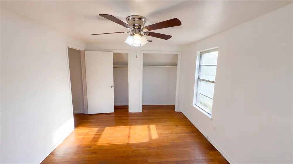 736 W Borden Street Sinton, TX 78387