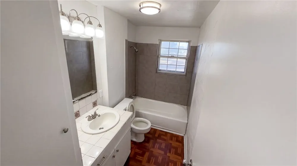 736 W Borden Street Sinton, TX 78387
