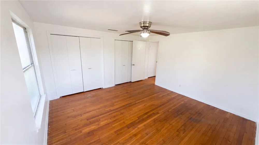736 W Borden Street Sinton, TX 78387