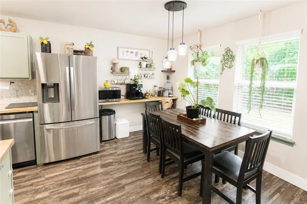 2561 Raintree Trail Ingleside, TX 78362