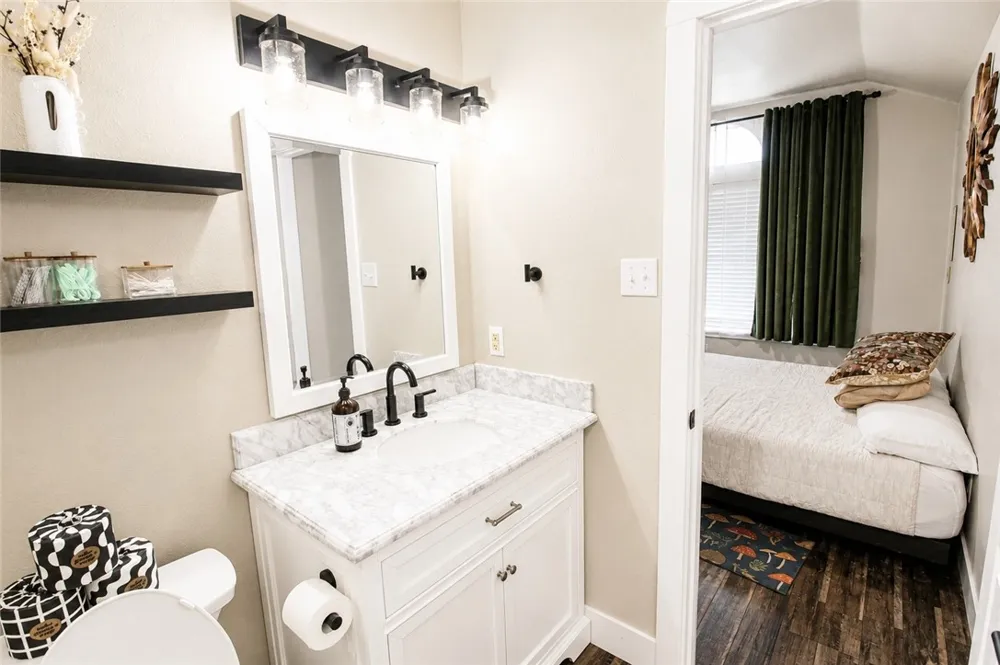 2561 Raintree Trail Ingleside, TX 78362