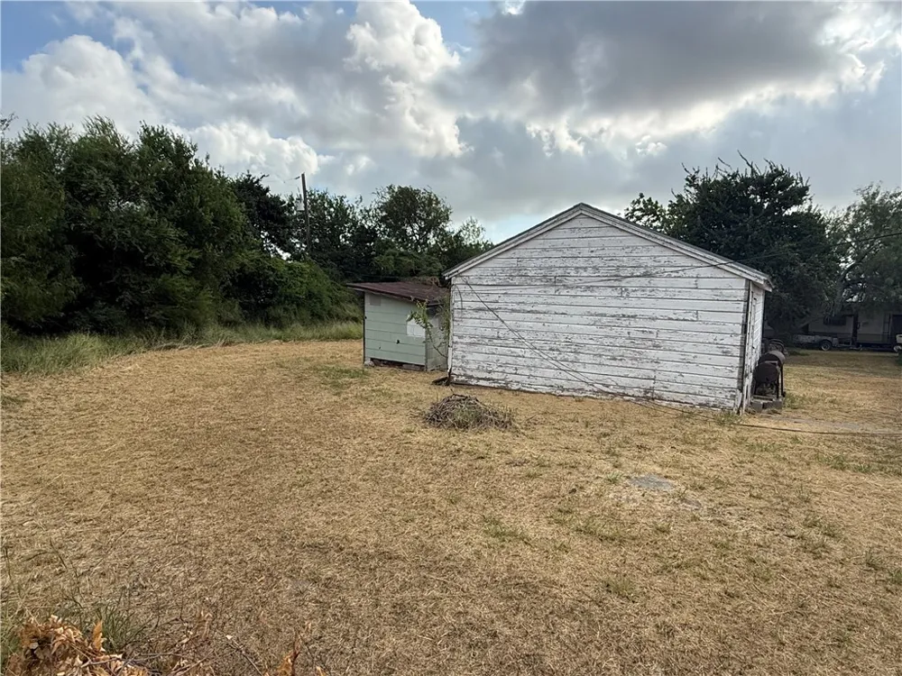 5108 Thomas Drive Corpus Christi, TX 78407