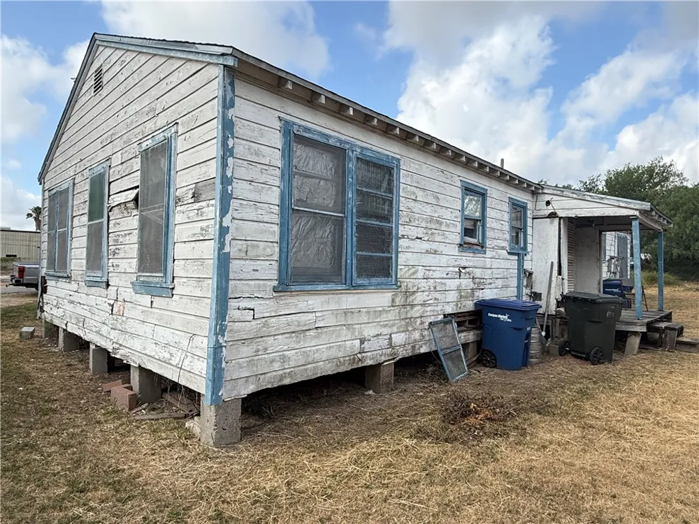 5108 Thomas Drive Corpus Christi, TX 78407
