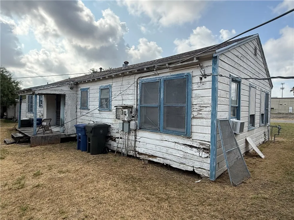 5108 Thomas Drive Corpus Christi, TX 78407