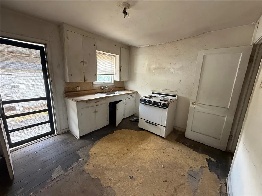 5108 Thomas Drive Corpus Christi, TX 78407