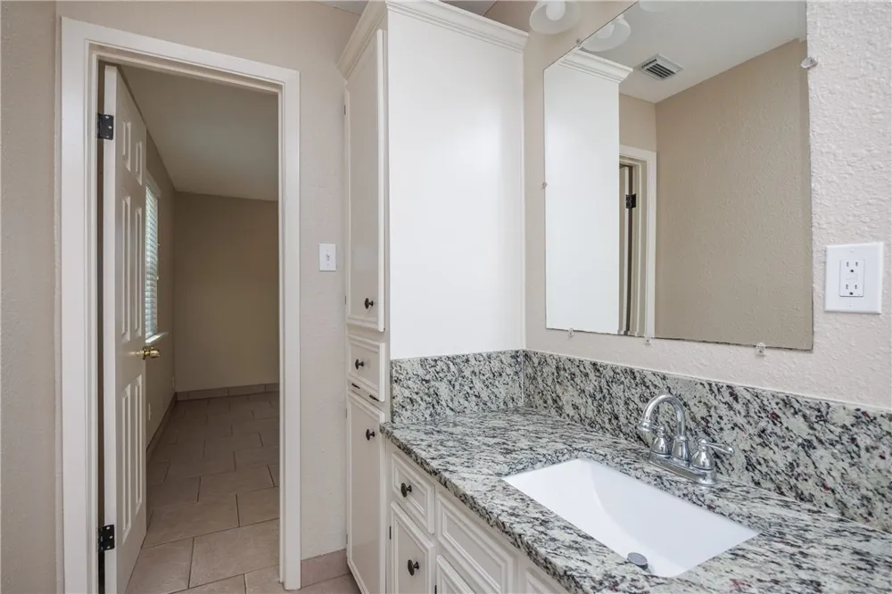 3830 Jamaica Drive Corpus Christi, TX 78418