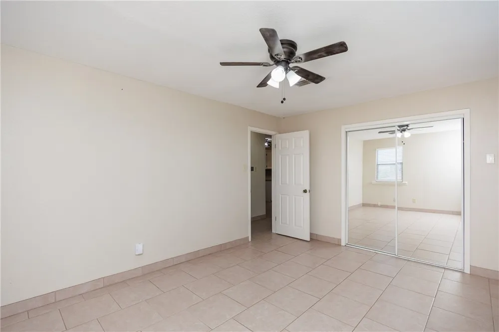 3830 Jamaica Drive Corpus Christi, TX 78418