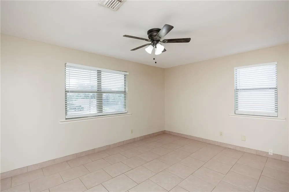 3830 Jamaica Drive Corpus Christi, TX 78418
