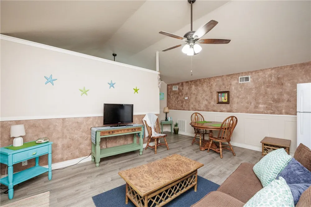 3830 Jamaica Drive Corpus Christi, TX 78418