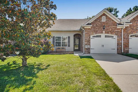 7624 Magnolia Leaf Lane