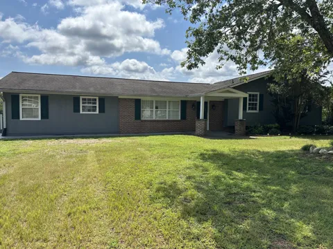 430 Lakeview Drive