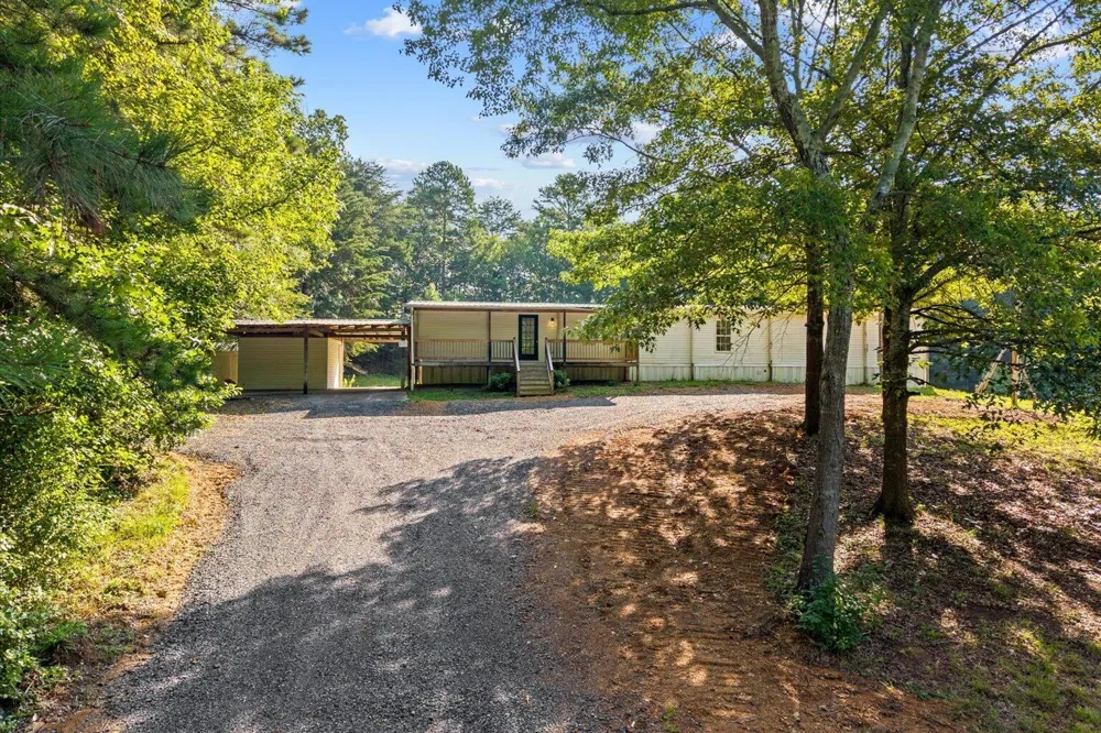 1237 North Pass Chatsworth, GA 30705