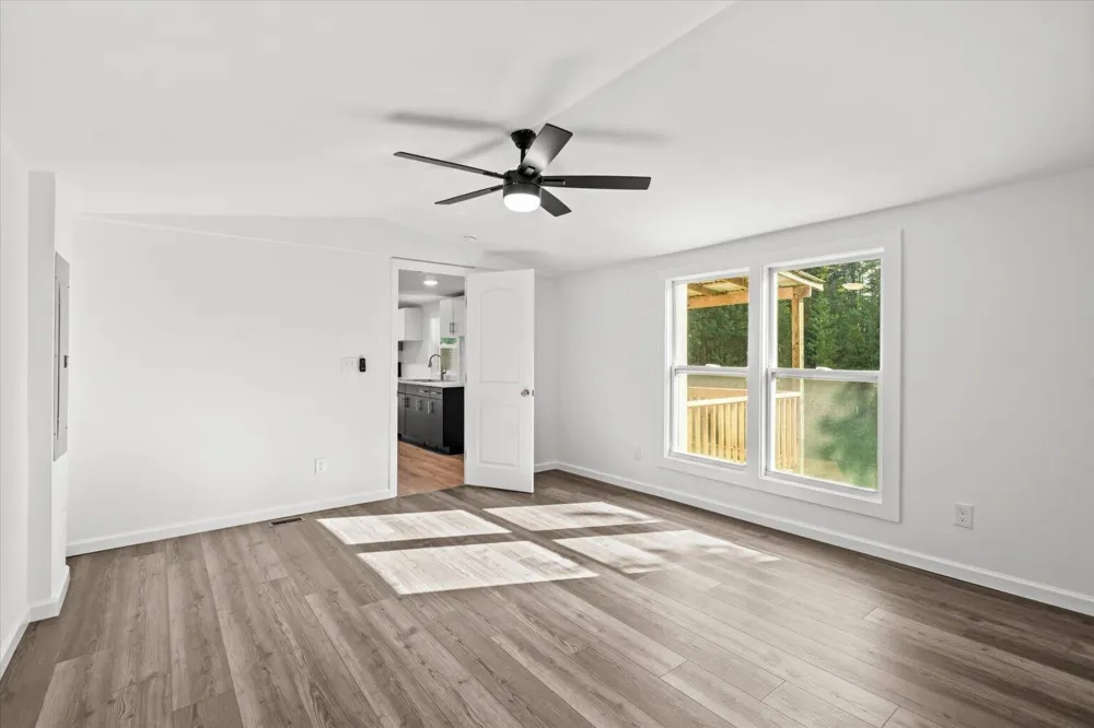 1237 North Pass Chatsworth, GA 30705
