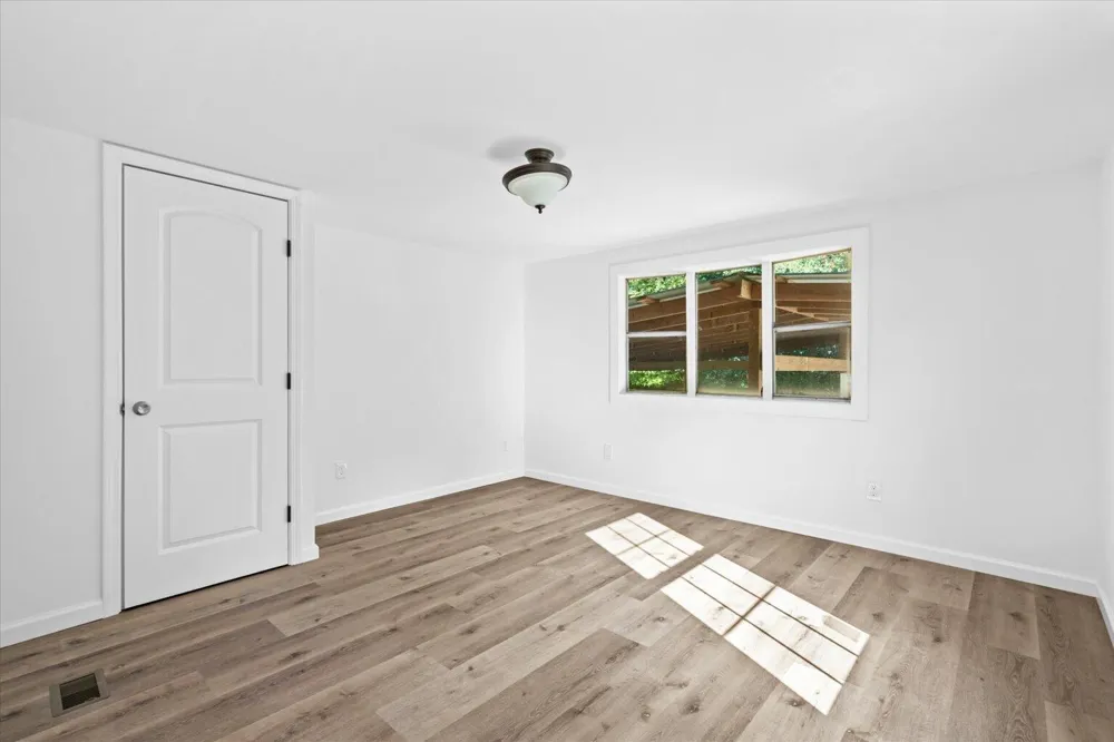 1237 North Pass Chatsworth, GA 30705
