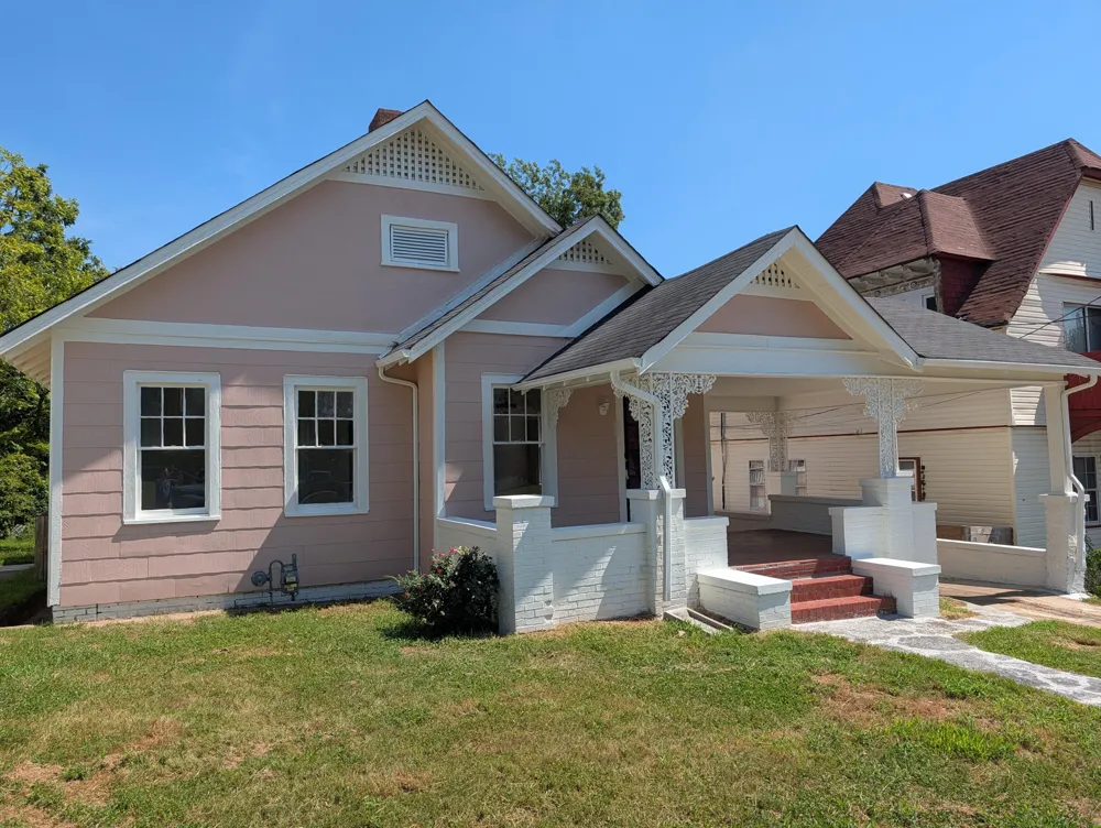2013 Vine Street Chattanooga, TN 37404