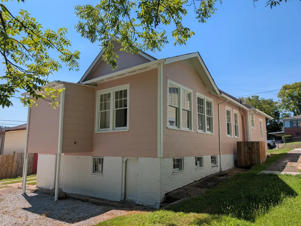 2013 Vine Street Chattanooga, TN 37404
